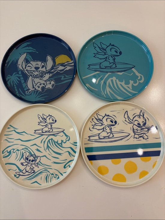 Disney Other - Disney Melamine Plate Set - Blue and Cream Accents